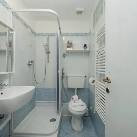 Ihost - Ornato 14 米兰